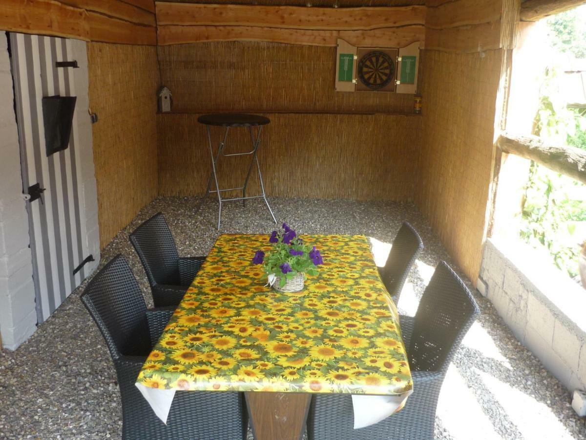 Hoeve Mingels Banholt Esterno foto